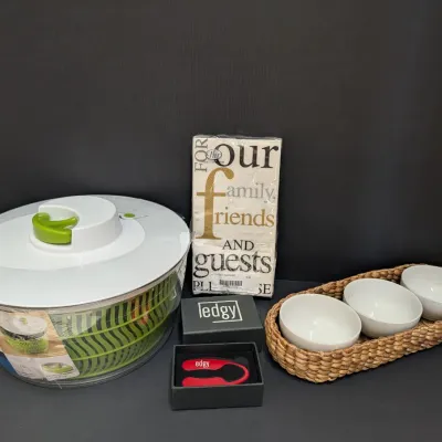 Mainstays Salad Spinner & 3 Piece Pier 1 Bowls w/ Wicker Basket #35