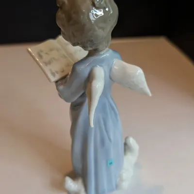 1990 Lladro Figurine #5724 "Angelic Voice" Stands 6" Tall x 2 3/4" No Box #45