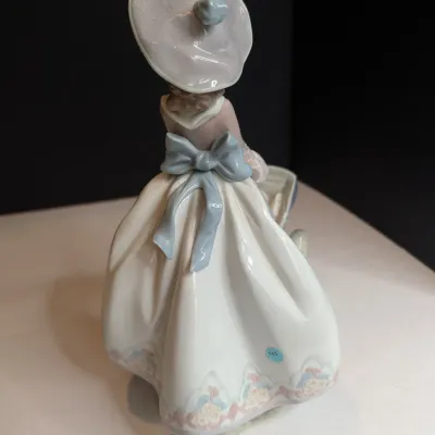 1992 Lladro Figurine "Sisters Pride" #5878 Stands 10 1/2" Tall No Box #81