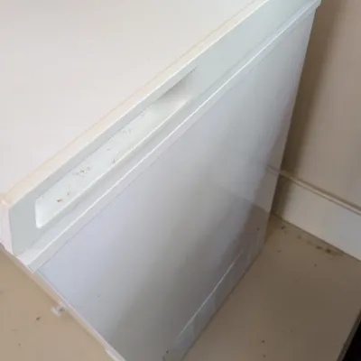 Haier Freezer Approx 28" X 20" X 31 1/2"
