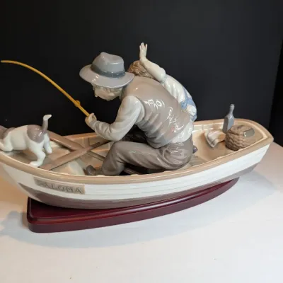1984 Lladro Figurine #5217 "Fishing With Gramps" Stands 8 3/4" Tall x 15 1/4" Wide x 5 1/2" Deep No Box #45