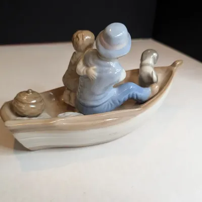 Vintage Meico "Old Man & Boy Fishing" Fine Porcelain Figure 8" Tall #86