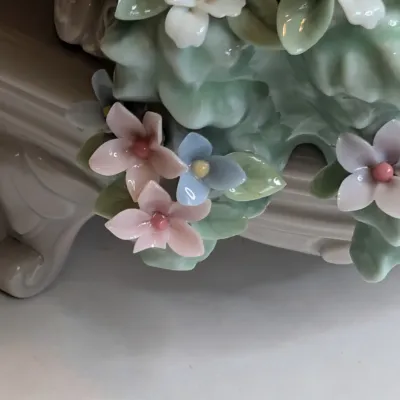 2000 Lladro Figurine "Morning Song" #6658 Stands 8 1/2" Tall x 7" Long No Box & Damaged #62