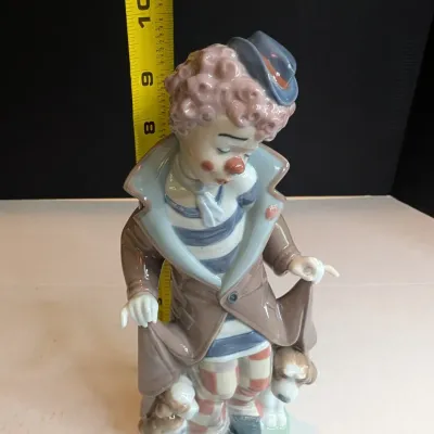 1992 Lladro Figurine "Surprise" #5901 Stands 10" Tall #54
