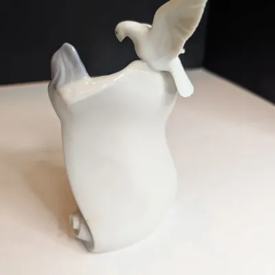 1998 Lladro Plaque "Art Brings Us Together" #7644 Stands 6 1/2" Tall No Box #71