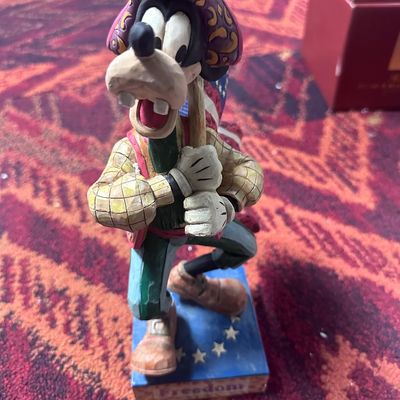 Jim Shore Disney Traditions Goofy Stars and Stripes of Freedom 4004046 NIB 2005