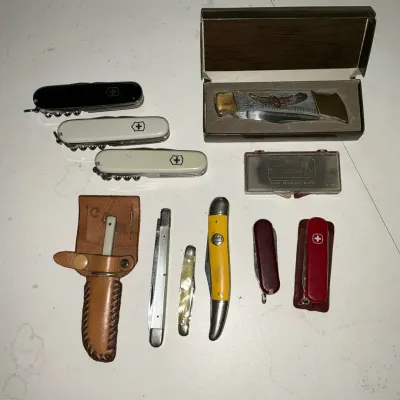 Pocket Knives 