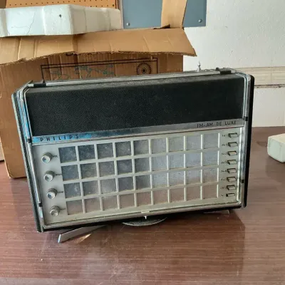 Philips Transworld Deluxe Fm Am Radio L6X38T