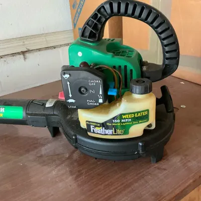 FeatherLite Weed Eater Gas Blower
