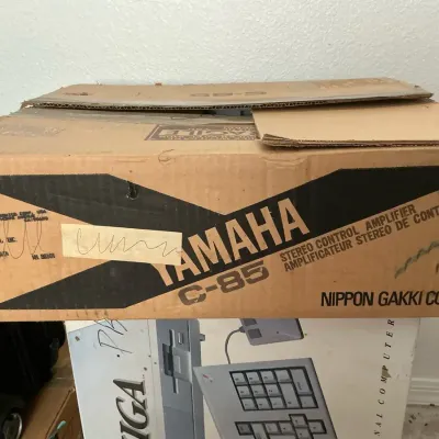 Yamaha Stereo Control Amplifier C-85