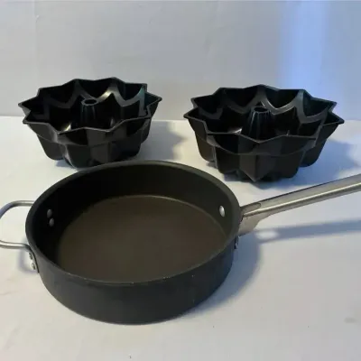 Nordic Ware Vintage Star Bundt Pans & Calphalon Hard-Anodized Sauté Pan
