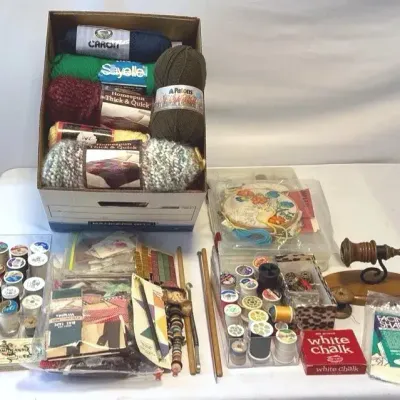 Sewing Supplies - Yarn, Thread, Bobbins, Buttons, Zipper, Trims… 