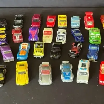 Hot Wheels And Matchbox Cars 
