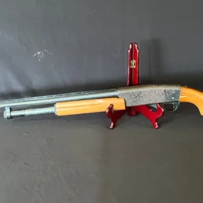 Smith & Wesson Model 916A 20-Gauge Pump-Action Shotgun