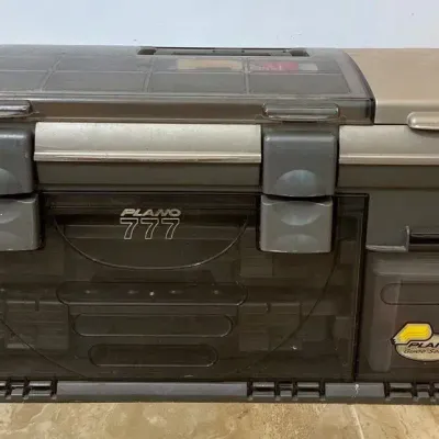 Plano 777 tackle Box - Includes Contents 