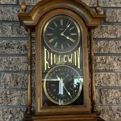 **MISSING PHOTOS**Vintage Ridgeway Calendar Double Dial Shelf/Mantel Clock