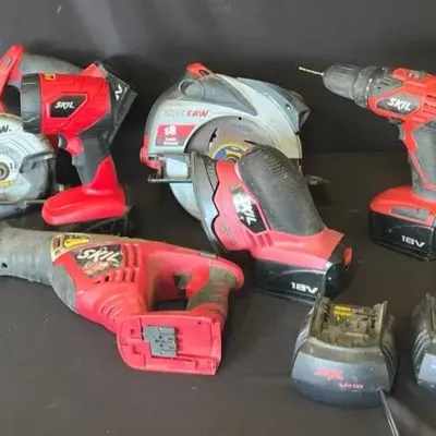 SKIL 18V Cordless Power Tool Lot – Saws, Drill, Light, Batteries & Chargers