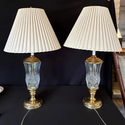 Vintage Stiffel Hollywood Regency style brass and cut crystal table lamps