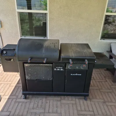 Blackstone 22" XL Griddle Pellet Grill Combo