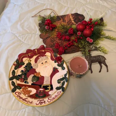Christmas Holiday Décor Lot – Cookies for Santa Plate, Greenery & Decorative Accents