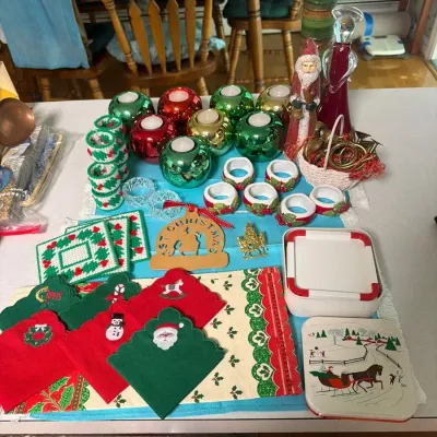 Vintage Christmas Décor Lot – Candle Holders, Coasters, Linens & Holiday Accents