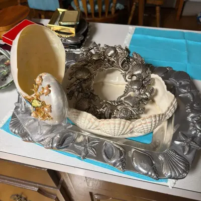 Coastal Seashell Décor Lot – Shell Tray, Shell Bowl & Decorative Nautilus