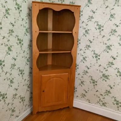 Solid Wood Corner Hutch Cabinet with Open Display Shelves & Storage