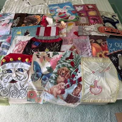 Large Collection of Seasonal & Decorative Garden Flags