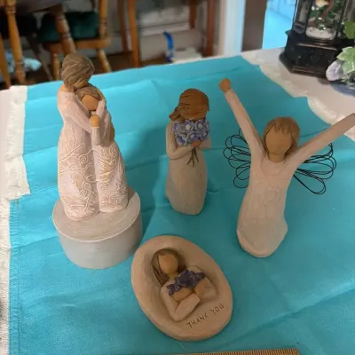 Willow Tree Figurine Lot – Courage, Thank You, Angel & Family Figures