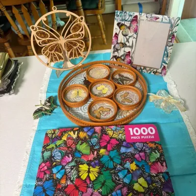 Butterfly Décor & Collectibles Lot – 1000-Piece Puzzle, Coasters, Frame & Ornaments