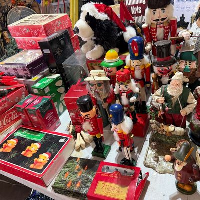 Sale Photo Thumbnail #154