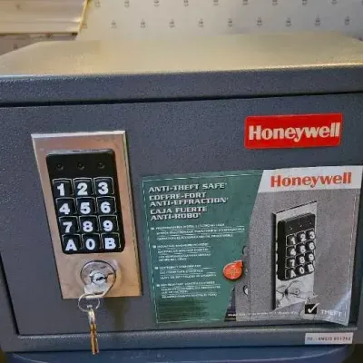 Honeywell Safe W/ Key