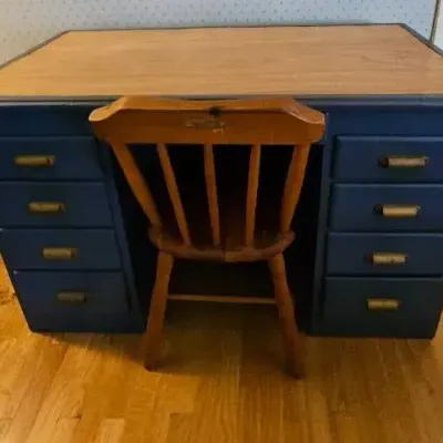 Large Desk W/ Chair