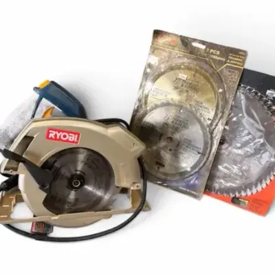 Ryobi Circular Saw & Assorted Saw Blades