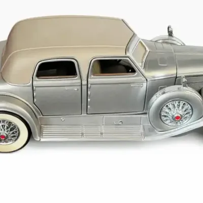 Franklin Mint 1933 Duesenberg SJ Twenty Grand Precision Metal Model Car