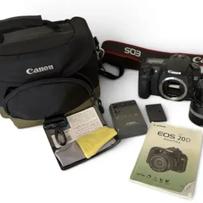 Canon EOS 20D Digital SLR Camera with 50mm Macro Lens, Bag & Accessories 