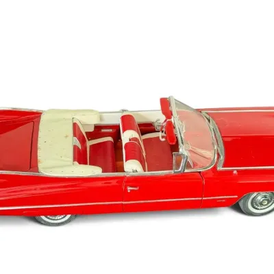 The Danbury Mint 1959 Cadillac Series 62 Convertible Die-Cast Model Car