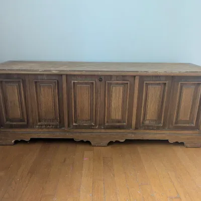 Sale Photo Thumbnail #61: Lane Cedar Chest
