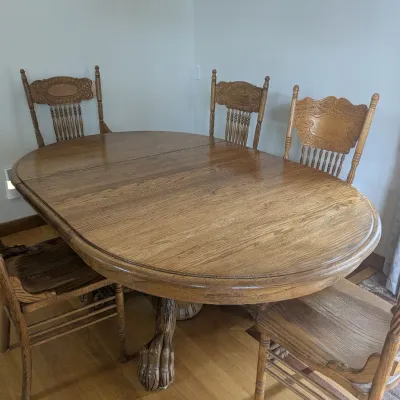 Sale Photo Thumbnail #30: Oak Dining Table