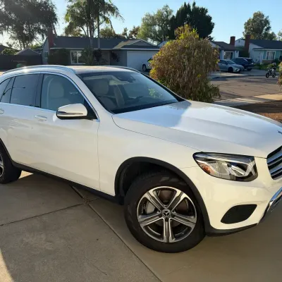 2019 Mercedes-Benz GLC 300 Luxury SUV – Only 21K Miles – White – RWD