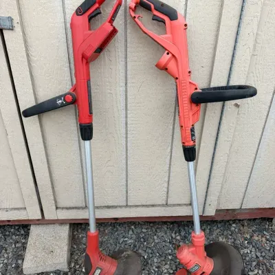 Black & Decker String Trimmer Lot - 18V Cordless NST2118 & 14" Corded Electric (2 Pcs)