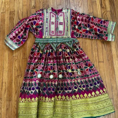 Vintage Afghan Kuchi tribal Dress - size M/L