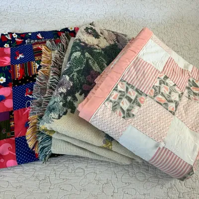 Pretty In Pink Vintage Quilts And Throws