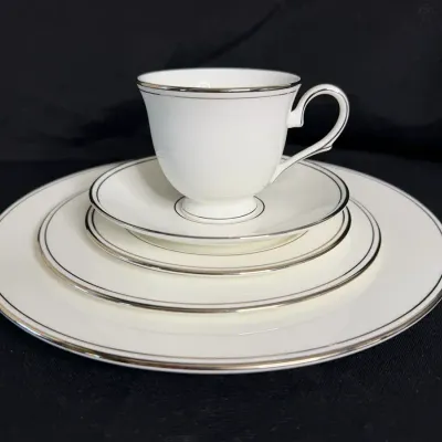 Lenox Federal Platinum Fine Bone China 5-Piece Place Setting - Made in USA