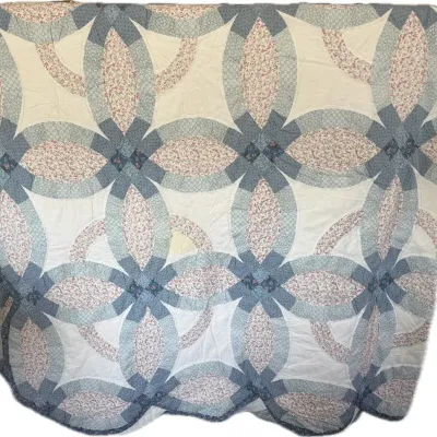 Vintage Blue & Pink Double Wedding Ring Floral Scalloped Edge Quilt Blanket