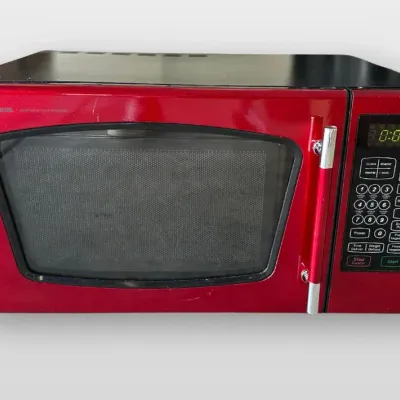 Emerson 0.9 Cu Ft Countertop Microwave Red 900W Compact Oven MW8992RD With Glass Turntable