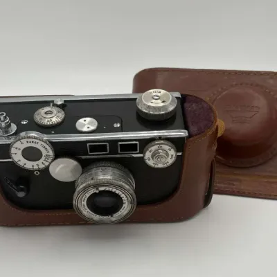 Argus C3 Matchmatic Rangefinder 35mm Film Camera with Leather Case