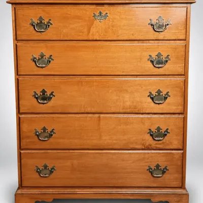 Solid Wood 5-Drawer Dresser Chest of Drawers with Brass Hardware