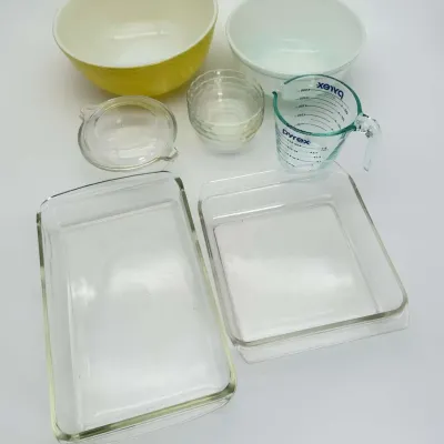 Pyrex Glass Measuring Cup, Bakeware Dishes, & Milk Glass Nesting Mixing Bowl