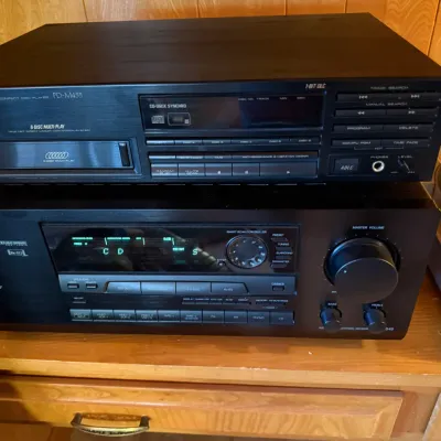 1990s Onkyo AV reciever (can be used as home theater) in great condition....Pioneer 6-CD changer has issues.